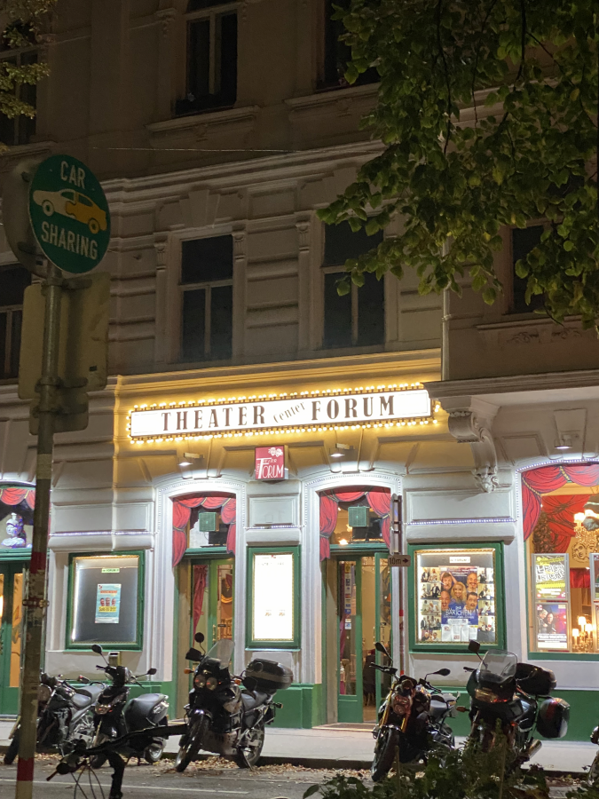 Theater-Center-Forum