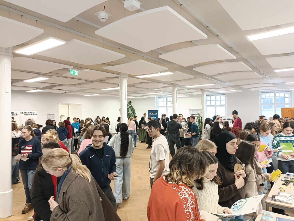 Bildungsmesse Schülerinnen