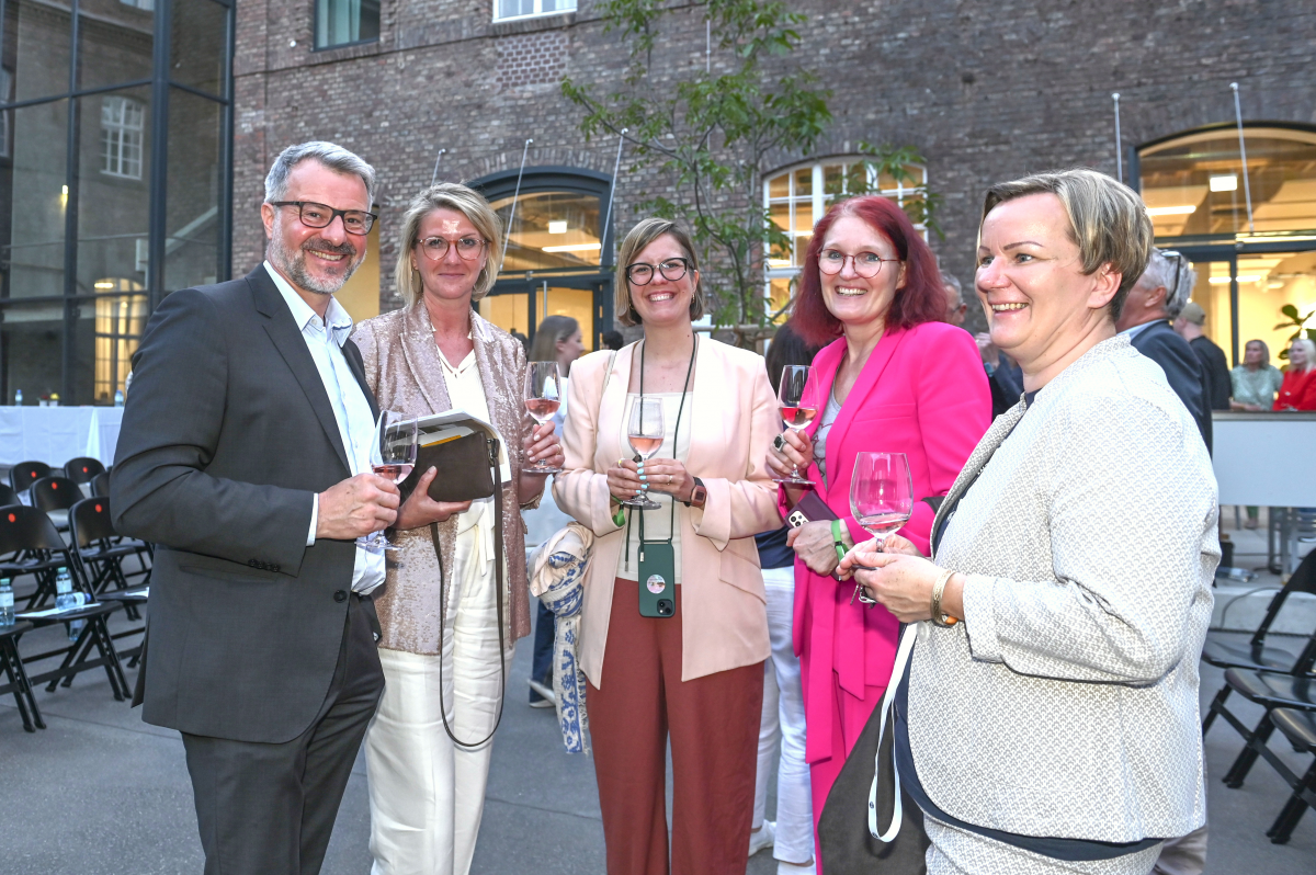 Fachvorständinnen mit Gästen