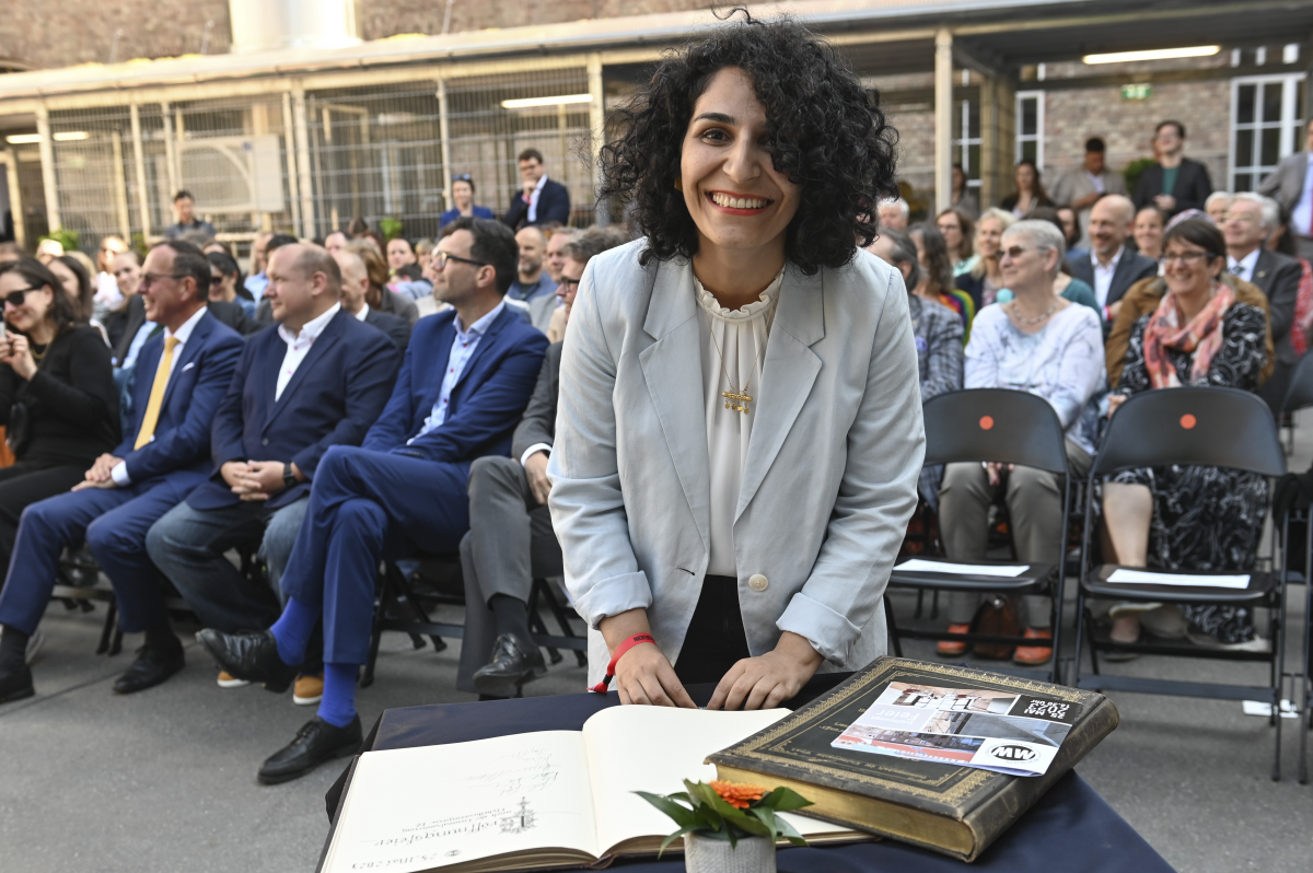 Bezirksvorsteherin Saya Ahmad