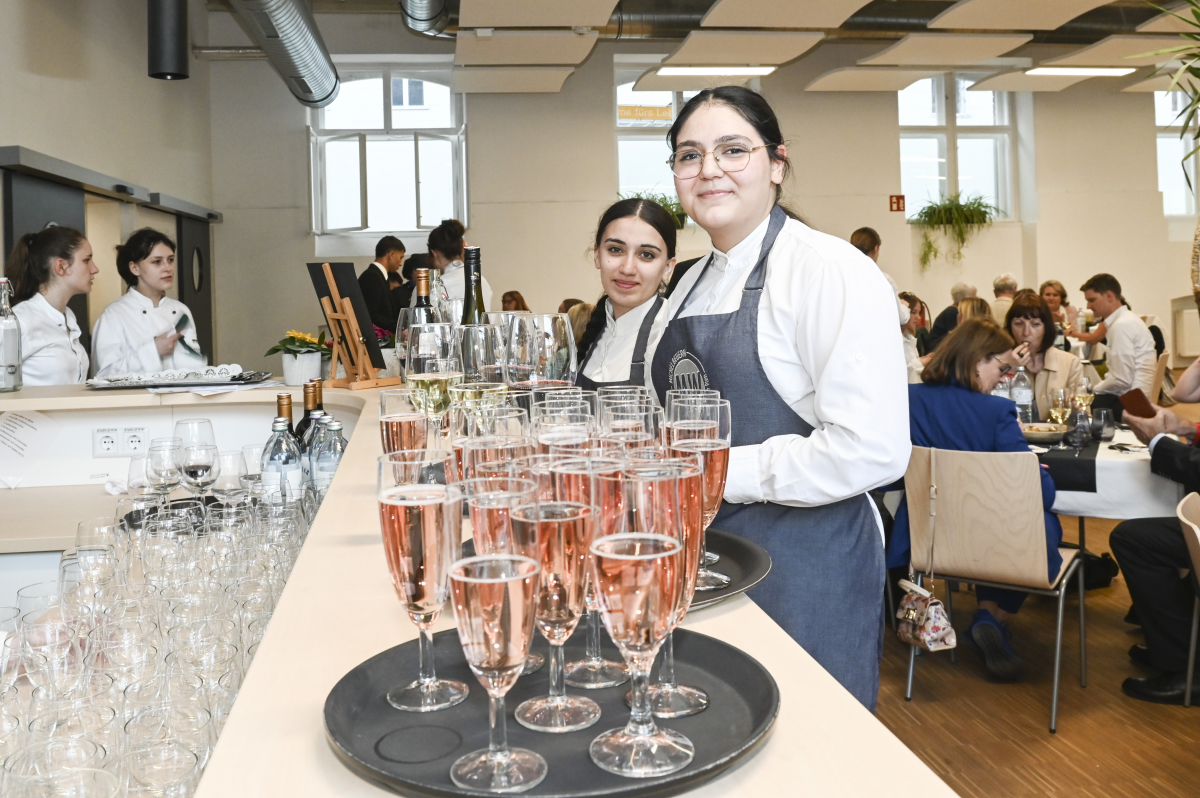 Erfrischungen im Altmannsaal