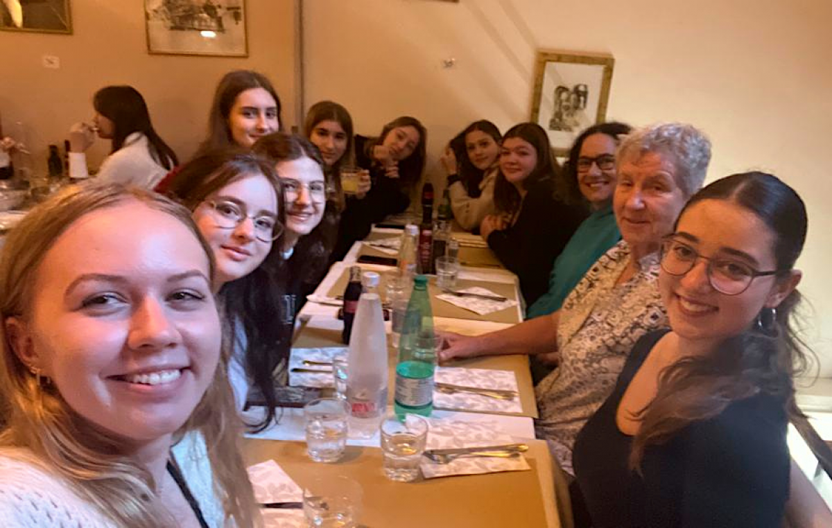 Stärkung für die Reisegruppe