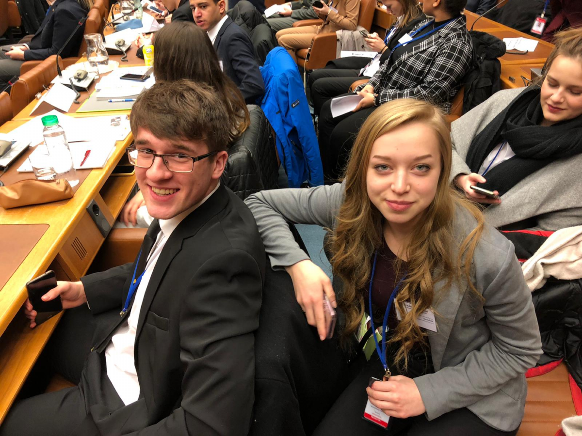 Schüler*in in der Modelluno