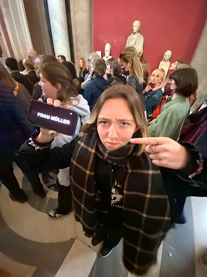 Wo ist Frau Prof. Müller?
